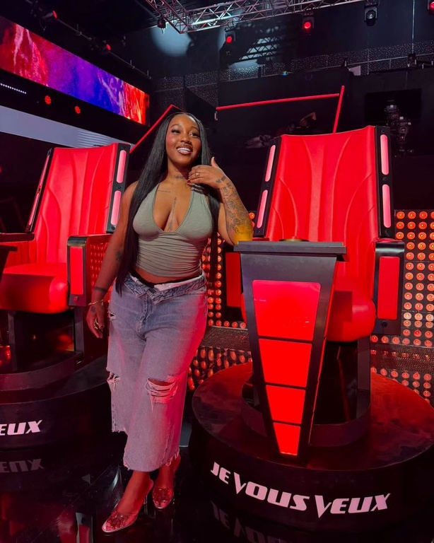 Emma’a : « Quelle incroyable opportunité d’avoir pu m’asseoir sur le fauteuil mythique de The Voice ! »