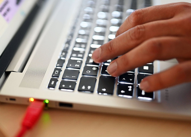 Technologie : lancement d’un projet pour une IA adaptée aux langues africaines Technologie : lancement d’un projet pour une IA adaptée aux langues africaines