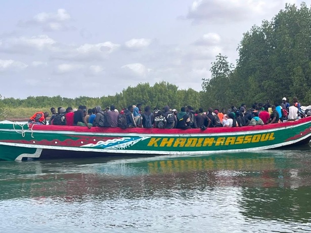Keur-Ayip–Farafenni : un réseau de trafic de migrants démantelé, 180 candidats interpellés Keur-Ayip–Farafenni : un réseau de trafic de migrants démantelé, 180 candidats interpellés