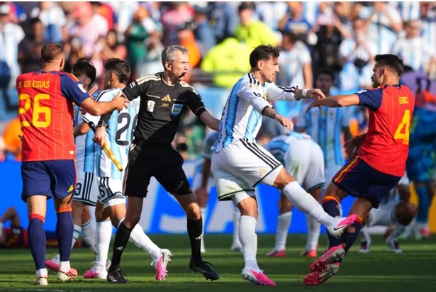 Mondial 2026 : la Fifa sanctionne sévèrement les Argentins