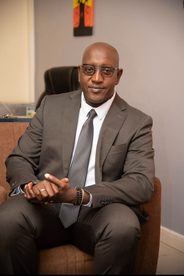27 véhicules, 900 millions de FCFA : le patrimoine de l’État est-il sécurisé ? ( Par El Hadji Diaydi Bâ Cissé) 27 véhicules, 900 millions de FCFA : le patrimoine de l’État est-il sécurisé ? ( Par El Hadji Diaydi Bâ Cissé)