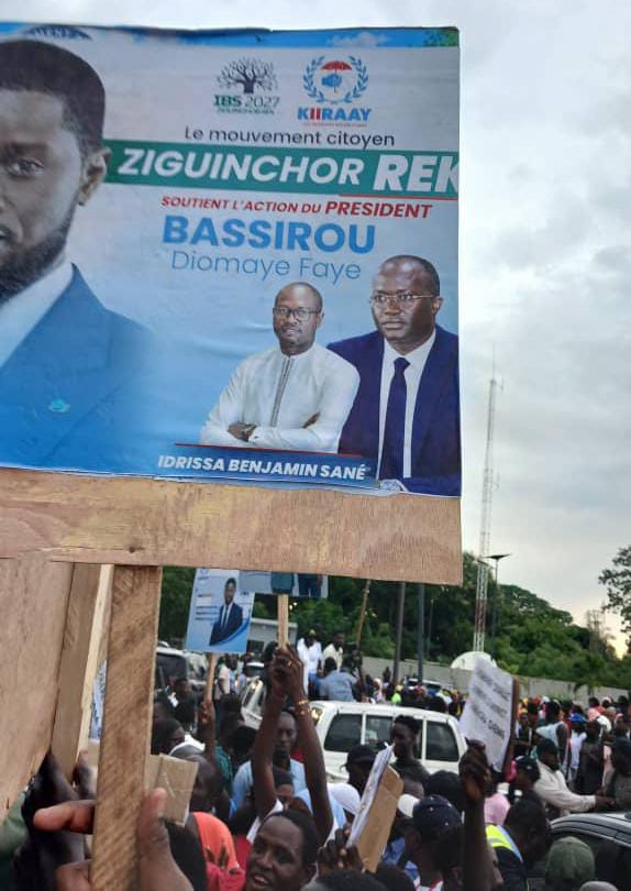 Accueil triomphal du ministre Yankhoba Diémé à Ziguinchor : Idrissa Benjamin SANE déroule le tapis rouge à l’enfant de Bignona