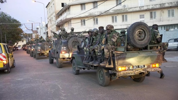 Niger : situation confuse à Niamey, des échanges de tirs et de fortes détonations signalés dans plusieurs quartiers Niger : situation confuse à Niamey, des échanges de tirs et de fortes détonations signalés dans plusieurs quartiers