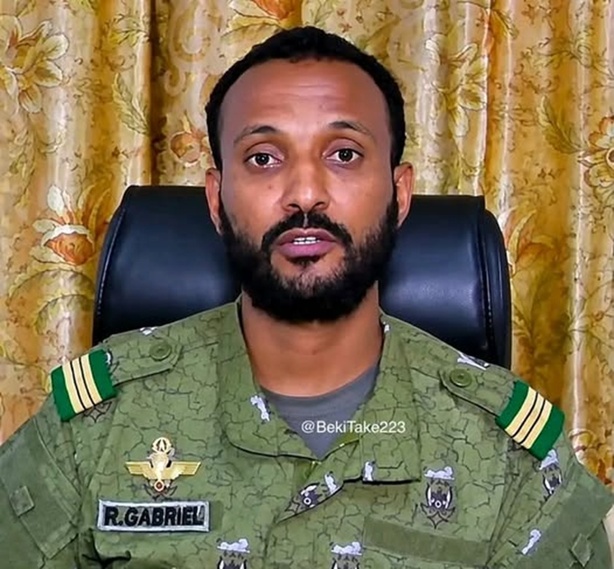 Non, le capitaine Roger Gabriel n’a pas été promu général Non, le capitaine Roger Gabriel n’a pas été promu général