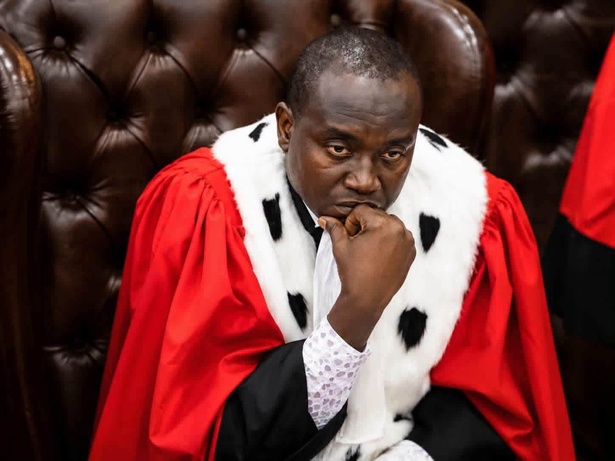 Guinée : donné « disparu » de sa cellule, le magistrat Algassimou Diallo a été transféré à la prison de Macenta Guinée : donné « disparu » de sa cellule, le magistrat Algassimou Diallo a été transféré à la prison de Macenta