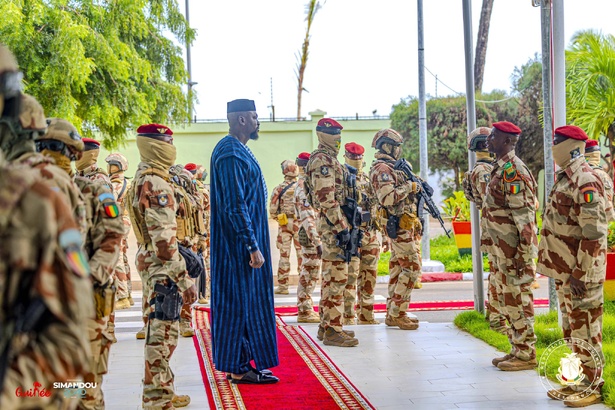 Guinée : l’ethnocentrisme, ce « poison » que Doumbouya dit avoir fait reculer Guinée : l’ethnocentrisme, ce « poison » que Doumbouya dit avoir fait reculer