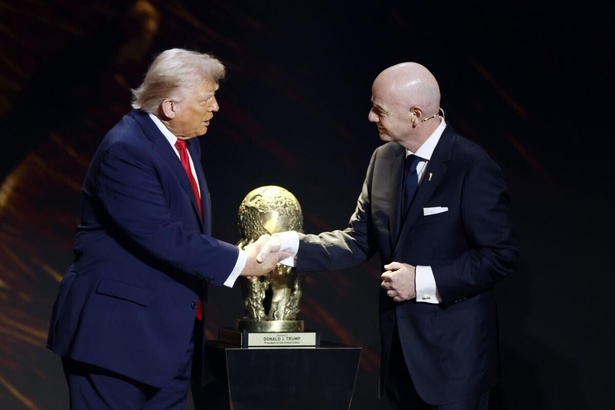 FIFA : une ONG saisit la commission d’éthique contre Gianni Infantino pour ses liens avec Donald Trump FIFA : une ONG saisit la commission d’éthique contre Gianni Infantino pour ses liens avec Donald Trump