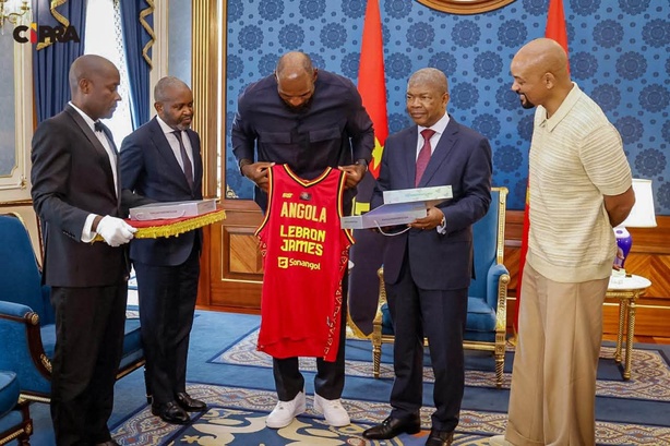 Angola : João Lourenço mise sur LeBron James et Will Smith pour promouvoir le pays