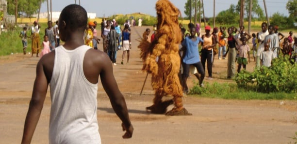 Mbour : dix membres de « lël » clandestins interpellés, des machettes saisies