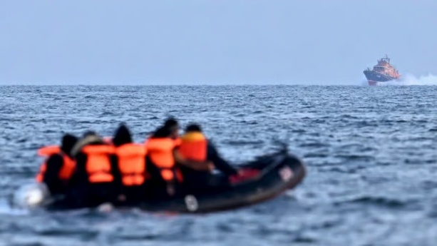 Trois personnes sont mortes lors d'une traversée clandestine de la Manche Trois personnes sont mortes lors d'une traversée clandestine de la Manche
