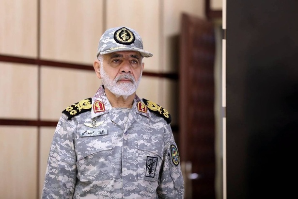 Iran : le chef d’état-major menace de riposter à « toute menace »