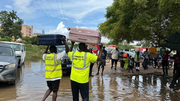 Inondations à Dakar : Hann Bel-Air durement touchée, des habitants évacués... Inondations à Dakar : Hann Bel-Air durement touchée, des habitants évacués...