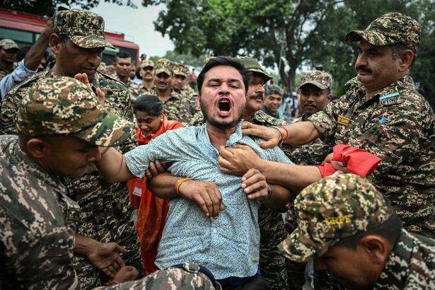 Inde: la justice ordonne la libération des chefs des «cafards» Inde: la justice ordonne la libération des chefs des «cafards»