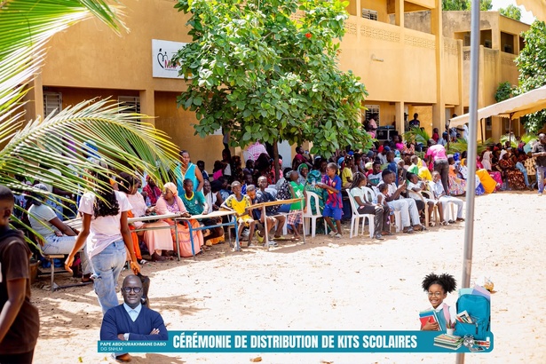 Éducation : Pape Abdourakhmane Dabo offre 1 500 kits scolaires aux élèves de Mbour Éducation : Pape Abdourakhmane Dabo offre 1 500 kits scolaires aux élèves de Mbour