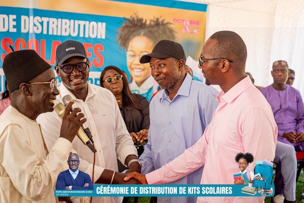 Éducation : Pape Abdourakhmane Dabo offre 1 500 kits scolaires aux élèves de Mbour