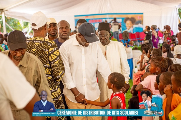 Éducation : Pape Abdourakhmane Dabo offre 1 500 kits scolaires aux élèves de Mbour