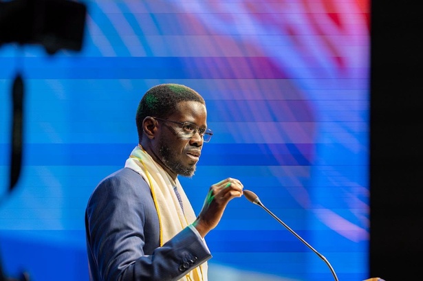 Éducation : Diomaye Faye offre 30 bourses d’études au Maroc aux meilleurs bacheliers de Mbour, Éducation : Diomaye Faye offre 30 bourses d’études au Maroc aux meilleurs bacheliers de Mbour,