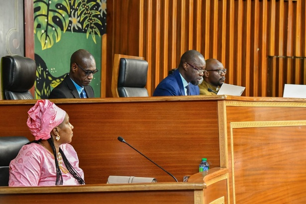 Sénégal : la loi de finances rectificative 2026 rejetée en commission à l’Assemblée nationale