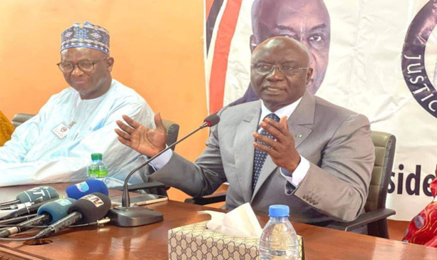 « Il faut mettre fin à l’aventure populiste » : Idrissa Seck appelle à redonner la parole au peuple « Il faut mettre fin à l’aventure populiste » : Idrissa Seck appelle à redonner la parole au peuple