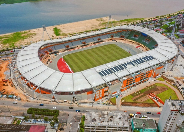 Le Partenariat Public-Privé, levier stratégique pour l’aménagement des infrastructures sportives en Afrique : Le cas du Sénégal(Elhadji Serigne MBAYE) Le Partenariat Public-Privé, levier stratégique pour l’aménagement des infrastructures sportives en Afrique : Le cas du Sénégal(Elhadji Serigne MBAYE)