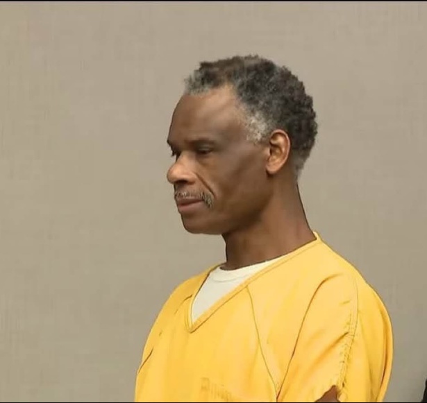 États-Unis : le Sénégalais Modou Ngom condamné à 22 ans et demi de prison après un accident ayant tué trois membres d’une famille États-Unis : le Sénégalais Modou Ngom condamné à 22 ans et demi de prison après un accident ayant tué trois membres d’une famille