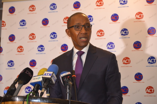 Faux et usage de faux: Abdoul Mbaye face au juge aujourd'hui à 17 heures Faux et usage de faux: Abdoul Mbaye face au juge aujourd'hui à 17 heures