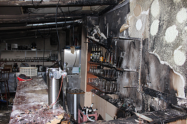 France: un incendie dans un bar, fait 13 morts France: un incendie dans un bar, fait 13 morts