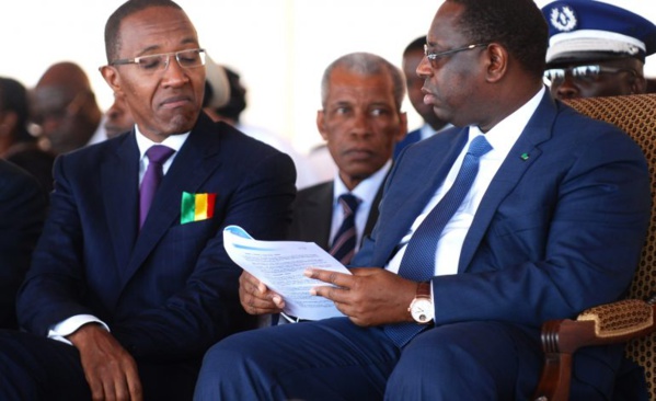Abdoul Mbaye, Macky, Aliou Sall et le scandale du pétrole : que les masques tombent ! Abdoul Mbaye, Macky, Aliou Sall et le scandale du pétrole : que les masques tombent !