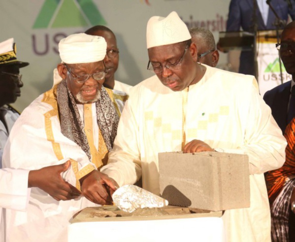 ​ Parfum de deal à l'université Sine Saloum Elhaj Ibrahima Niass