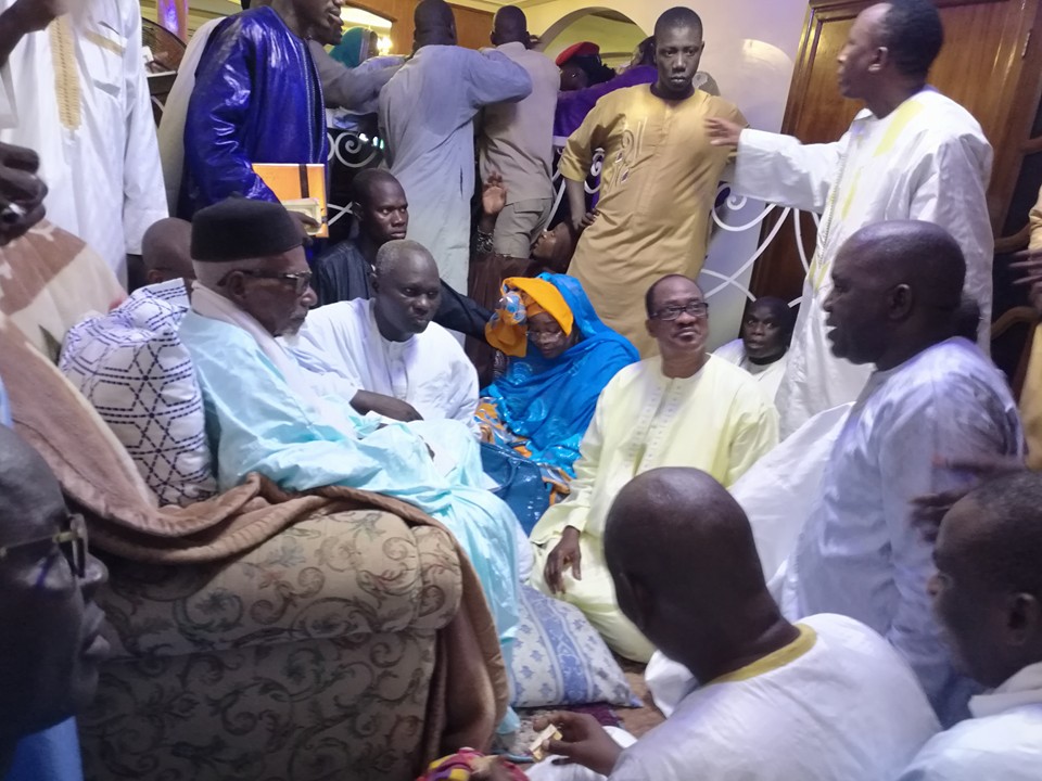  Quelques images de la visite de la délégation du PDS chez le Khalif Général des Mourides