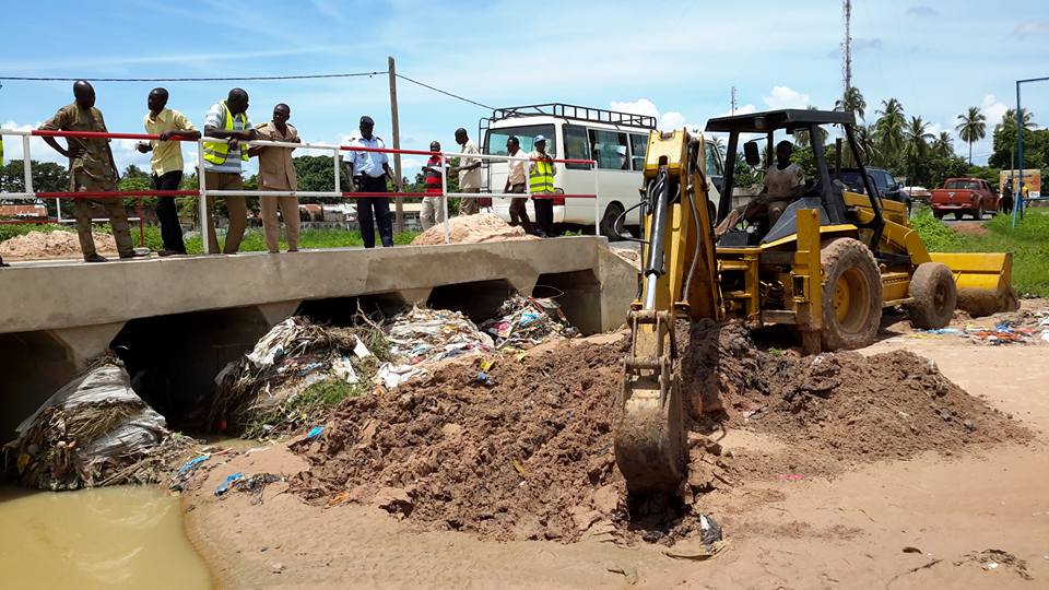 Photos: Le Préfet de Ziguinchor contrôle  Abdoulaye Baldé