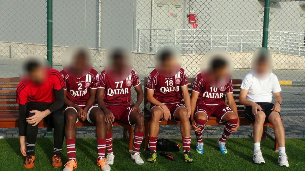 Sans contrat ni salaire : un joueur guinéen dans l'enfer du football qatari