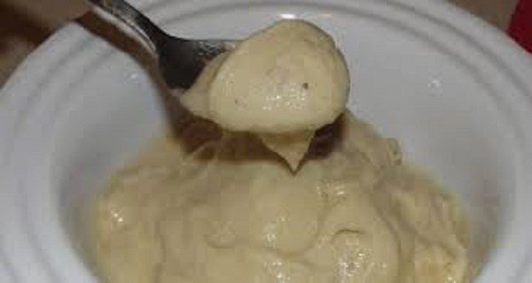 Mélangez des bananes, du miel et de l’eau: la toux et la bronchite disparaissent