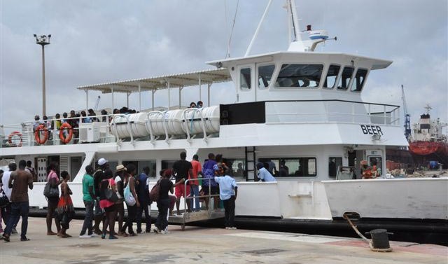 GORÉE: Le chef du poste de police de  l’île bastonné et mis Ko