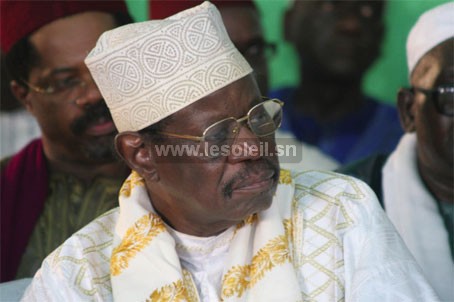 Polémiques autour du pétrole et du gaz: le khalife de Pire tance l'opposition