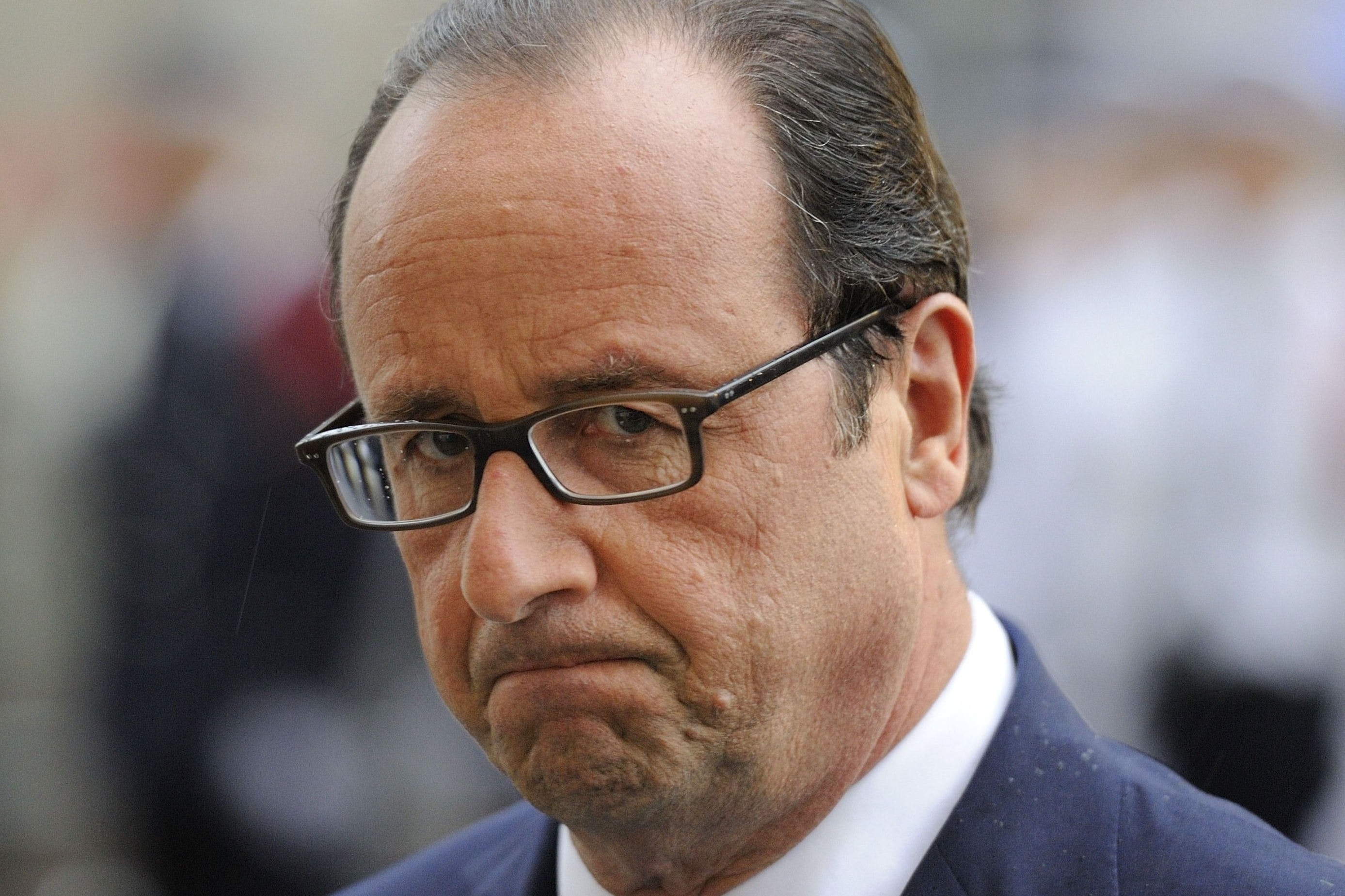 Urgent: François Hollande renonce à sa candidature