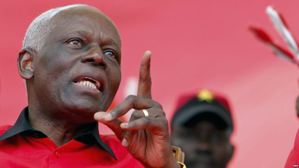 Angola: Dos Santos ne se présentera pas à un nouveau mandat en 2017