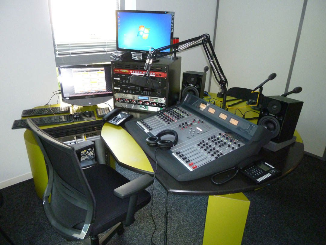 Dernière minute: Jammeh ferme la radio privée Teranga FM