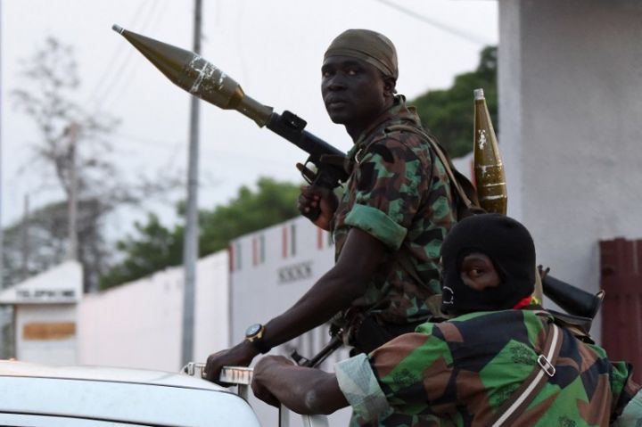 Côte d’Ivoire : des gendarmes tirent en l’air et bloquent le port d’Abidjan