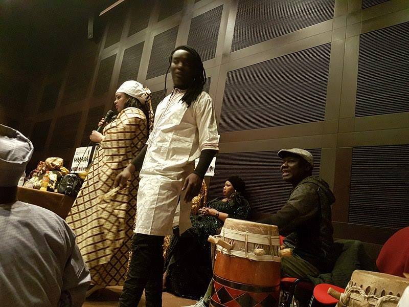 Italie:revivez les images du lancement du mouvement des Amazones républicaines de Milan