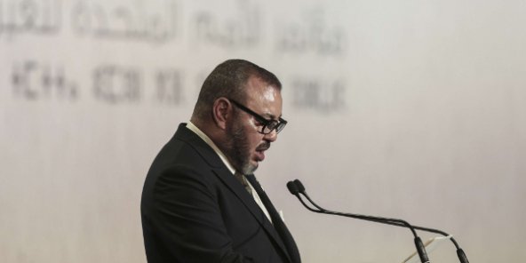 Mohammed VI à l’UA : « Il est beau le jour où l’on rentre chez soi ! »