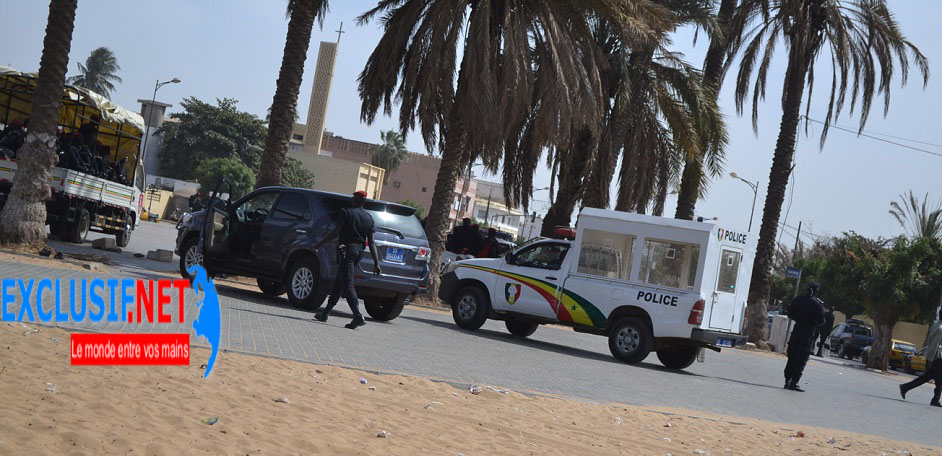 En direct de la place de l'obélisque: un calme plat, la police se déploie, la gendarmerie veille de loin