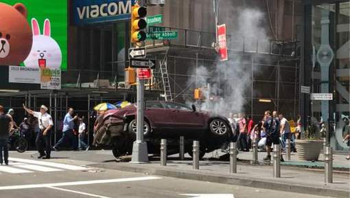 Urgent : attentat aux USA, un véhicule fonce dans la foule à Times Square