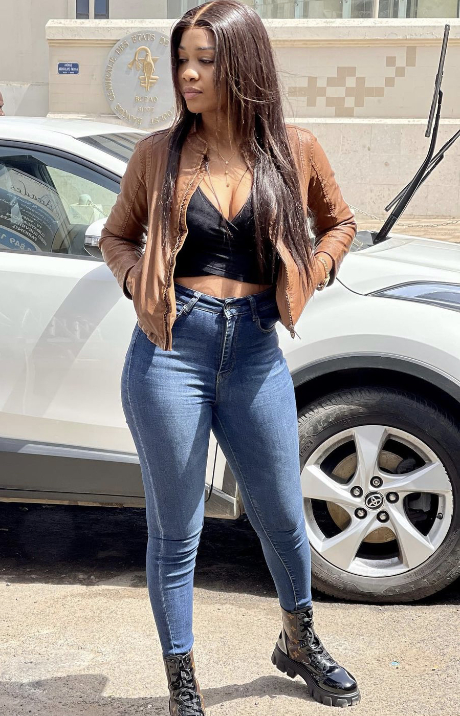 La charmante journaliste Fatima Sylla de la 2STV