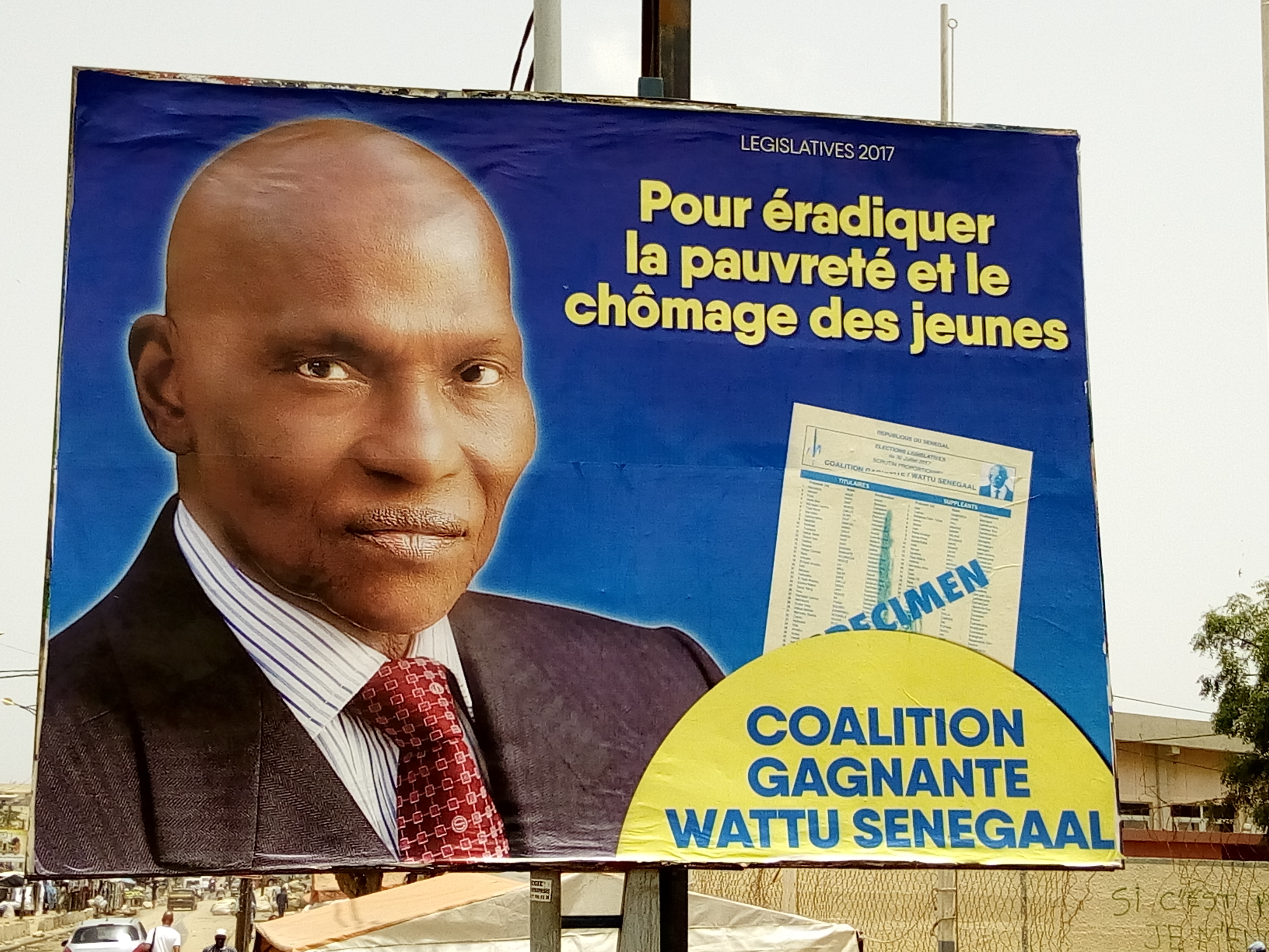 La coalition Gagnante, inonde Dakar avec les affiches de Me Wade