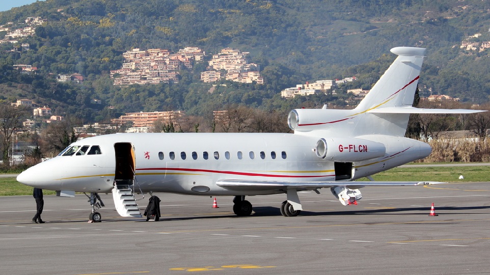 Le jet privé de Me Wade loué à 40 millions de FCFA