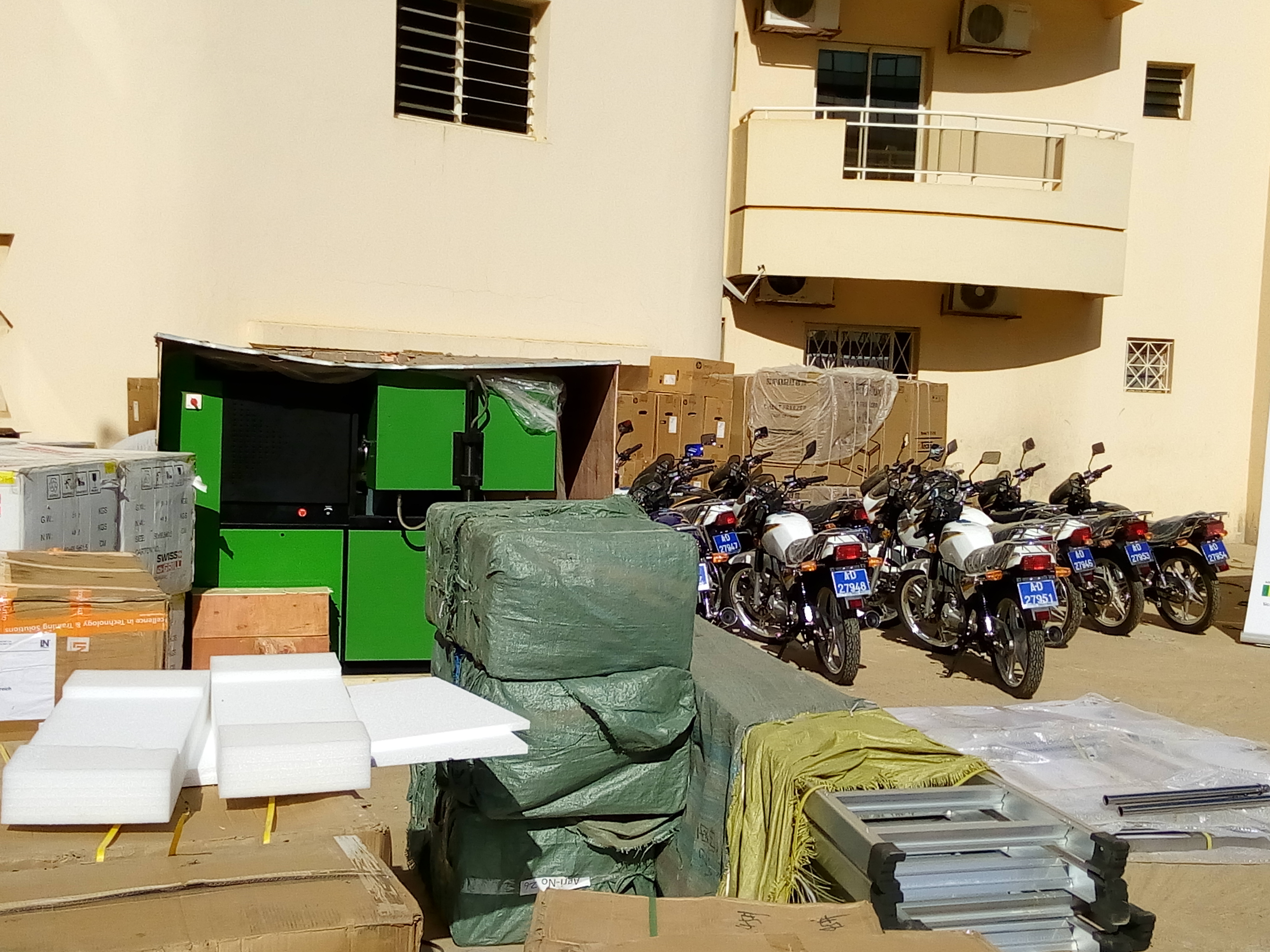 Formation professionnelle: le gouvernement ravitaille certains établissements un important matériel didactiques et mécaniques