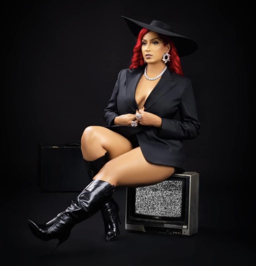 La starlette Juliet Ibrahim dans la provocation 