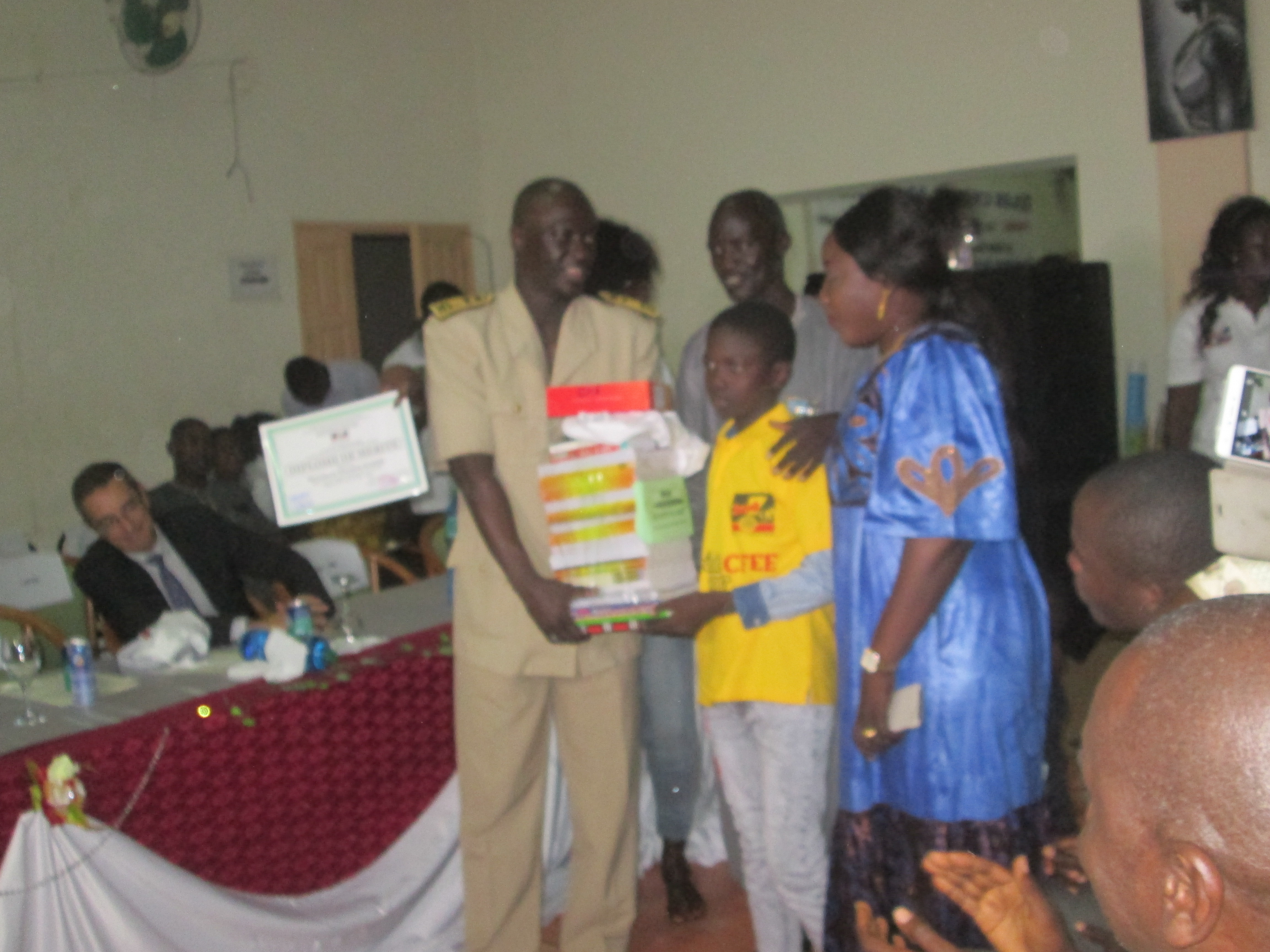 ZIGUINCHOR: la radio "Sud FM" honore les meilleurs élèves