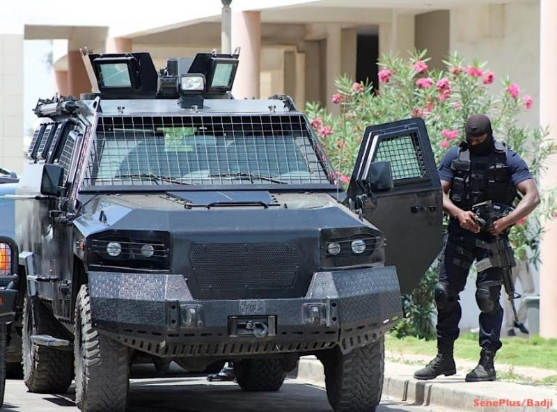 La capitale Sénégalaise, quadrillée par des gendarmes armes au poing